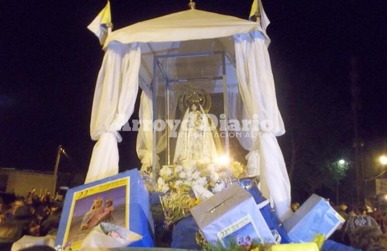 Imagen de Multitudinaria expresión de fe: la virgen pasó por Arroyo Seco