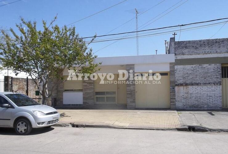 El vehículo estaba estacionado sobre calle Sarmiento al 100.
