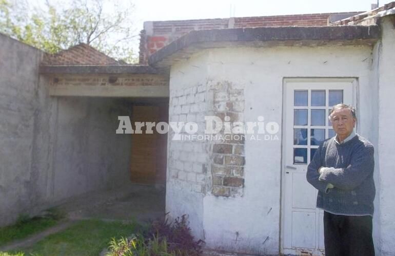 Al igual que el vecino de Sarmiento al 100, Vaccari tambi&eacute;n ten&iacute;a un Renault 9