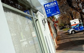 Imagen de Una mujer de 80 años sufrió un robo en su domicilio