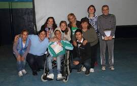 Imagen de Exitosa presentación de Abrazos de Agua en Fighiera