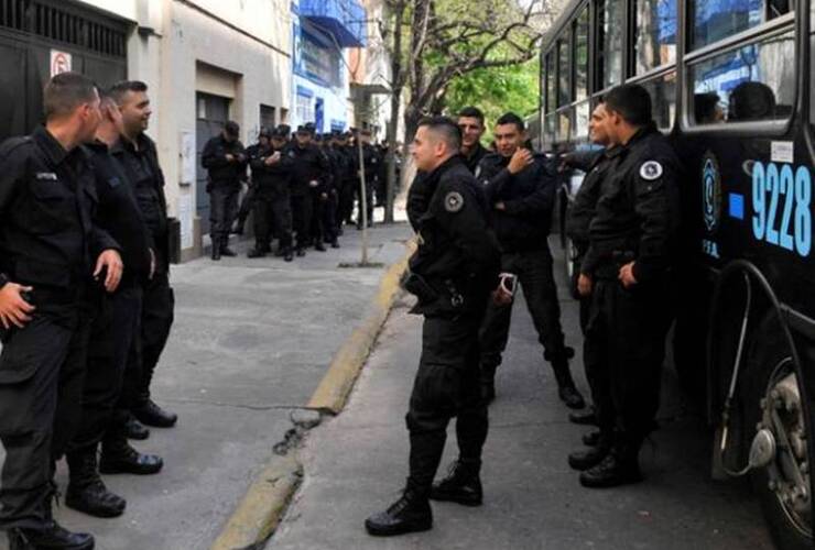 Los oficiales de la Federal empezarían con su trabajo mañana mismo.