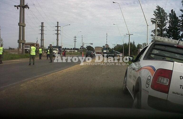 Imagen de Gendarmería y Tránsito sobre Ruta 21