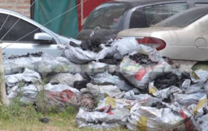 Imagen de Secuestran más de una tonelada de marihuana oculta en cargamento de carbón