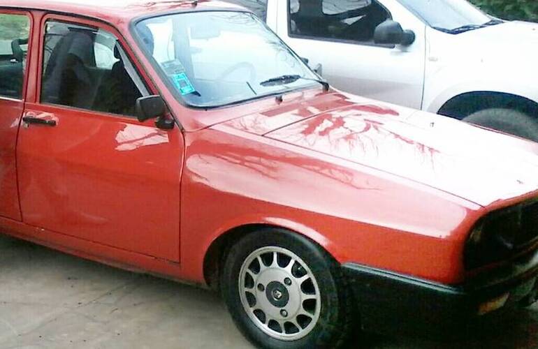 Este es el auto sustra&iacute;do esta semana en Fighiera.