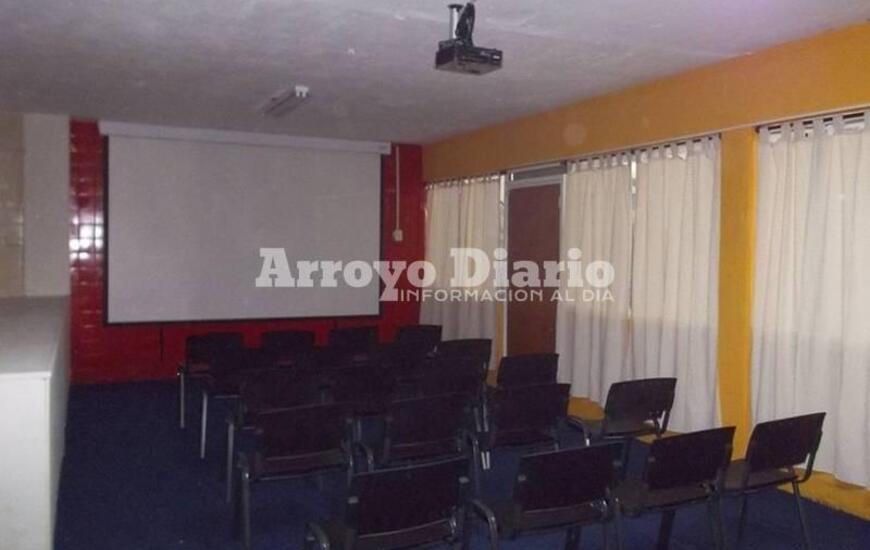 Micro cine del NAC.