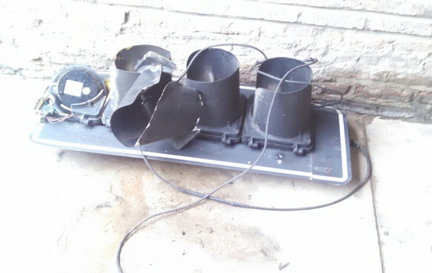 Así quedó el semáforo luego del incidente.