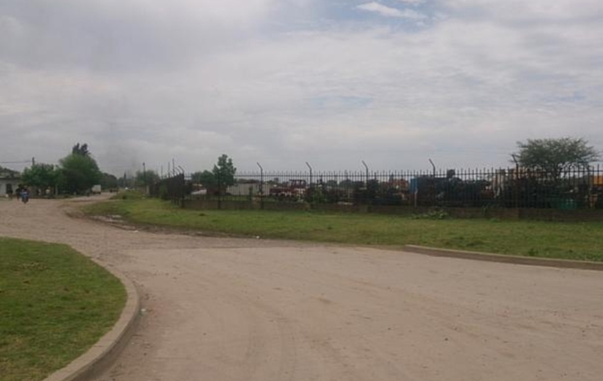 La colectora de avenida Circunvalación a la altura de Presidente Perón, donde hoy ocurrió un homicidio. Foto: Celina M. Lovera