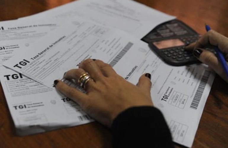 Lo que se recauda hoy en concepto de TGI alcanza para cubrir el 65 por ciento de los gastos de alumbrado, barrido y limpieza. Lo que se recauda hoy en concepto de TGI alcanza para cubrir el 65 por ciento de los gastos de alumbrado, barrido y limpieza.