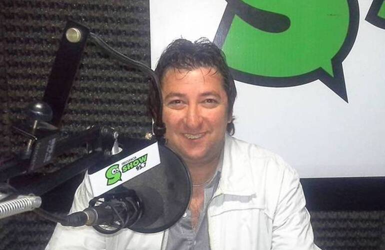 Fulvio Monti en los estudios de Radio Show 94.7. Foto: Facebook Elio Cabrera Arroyo Seco