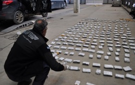 Imagen de Secuestraron 145 kilos de marihuana en un auto de alta gama