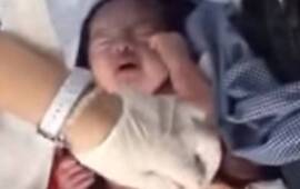 La beba continuará internada en el hospital Santojanni.