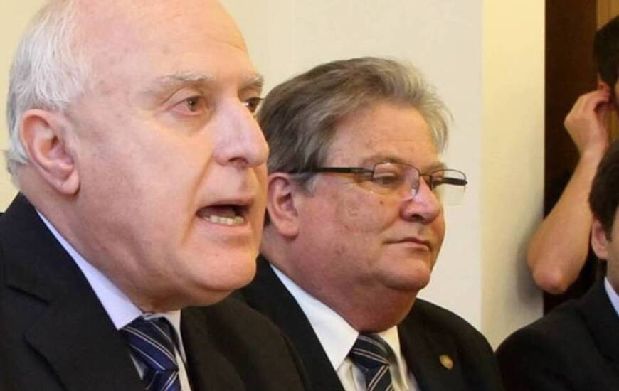 Imagen de Lifschitz anunció una reducción del gasto político