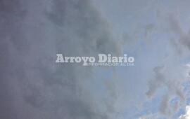 Cielo cubierto en la ciudad y la zona.