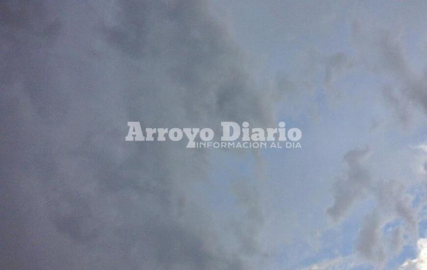 Cielo cubierto en la ciudad y la zona.