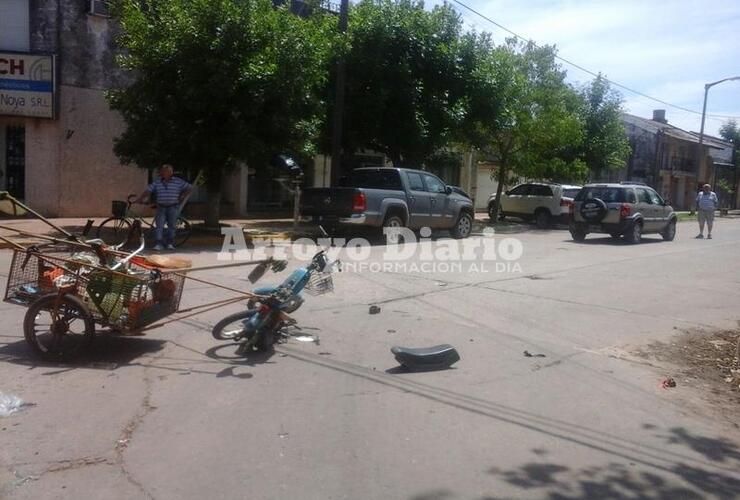 Imagen de Accidente entre un auto y una moto