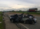 El conductor del Peugeot sufrió graves heridas. Foto: S. Suárez Meccia