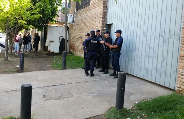 Gran despliegue policial en la zona. Foto: Alan Monzón / Rosario3.com