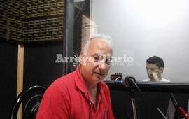 Jos&eacute; Luis Murina en los estudios de Radio Extremo 106.9