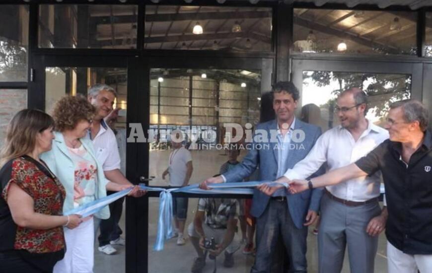 El momento m&aacute;s esperado, el corte de cinta.