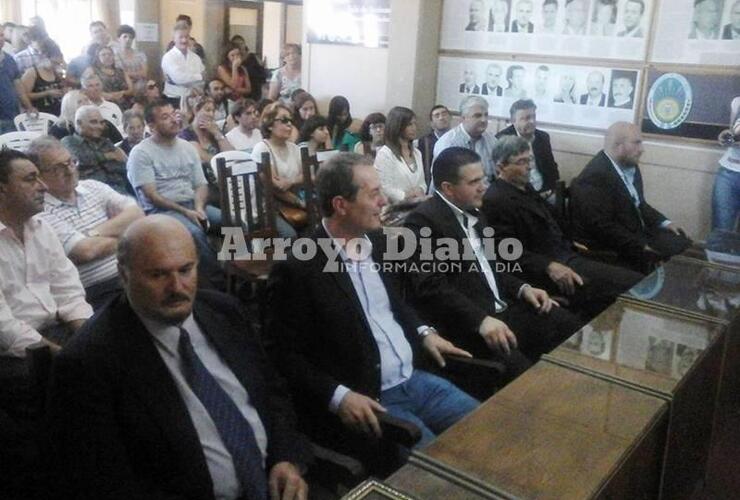 Imagen de Concejo renovado: asumieron las nuevas autoridades Imagen de Concejo renovado: asumieron las nuevas autoridades