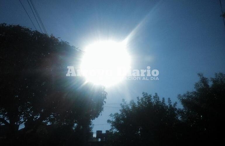 Imagen de La temperatura máxima para hoy está prevista en 37 grados