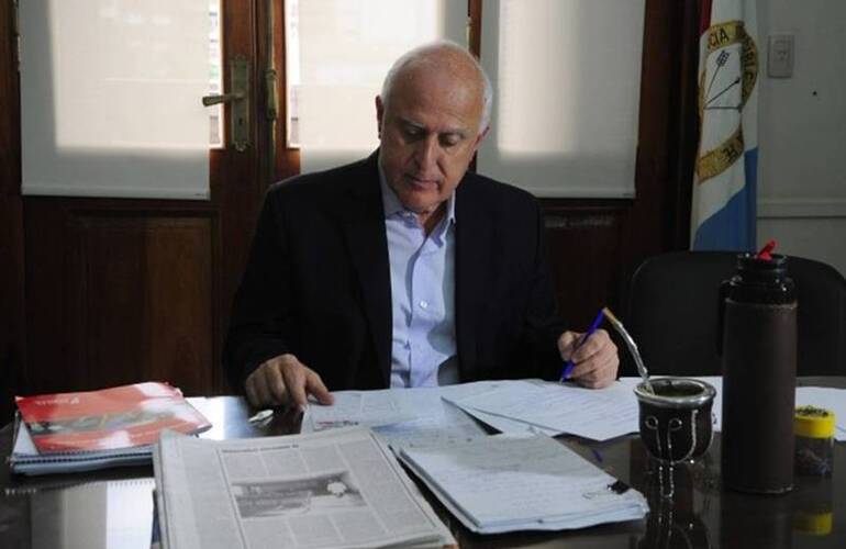 Miguel Lifschitz en su despacho.