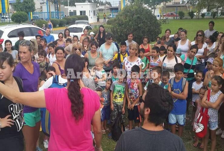 Imagen de Al club!: arrancó la colonia de vacaciones de verano municipal