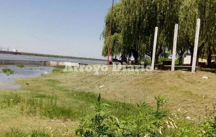 Así estaba esta mañana el puerto de Arroyo Seco