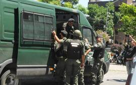 Imagen de Fiscales dieron la orden de buscar a los prófugos en provincias vecinas a Santa Fe