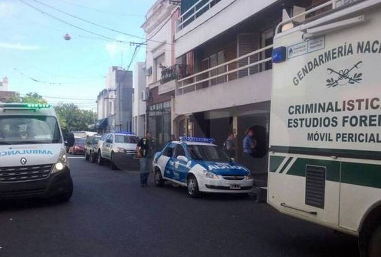 San Jerónimo y Suipacha, en pleno centro de Santa Fe, la policía y Gendarmería trabaja en el lugar. Foto: Diario Uno Santa Fe