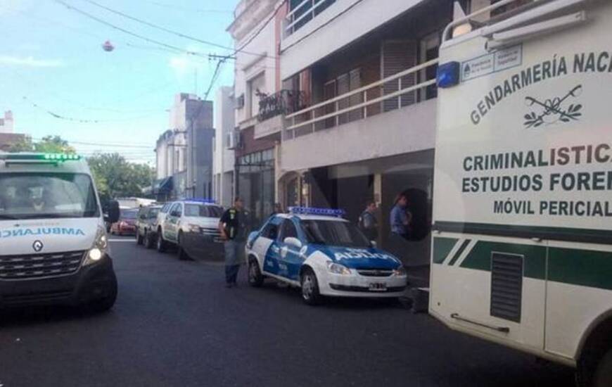 San Jerónimo y Suipacha, en pleno centro de Santa Fe, la policía y Gendarmería trabaja en el lugar. Foto: Diario Uno Santa Fe