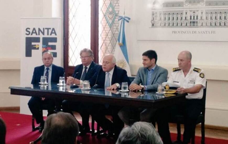 Imagen de Lifschitz: La policía de Santa Fe demostró capacidad de trabajo