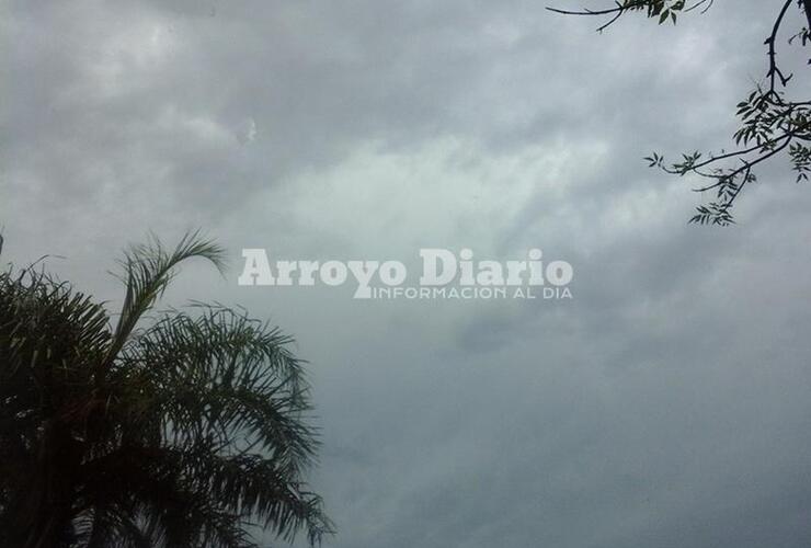 Imagen de Cielo parcialmente nublado después de las lluvias de ayer