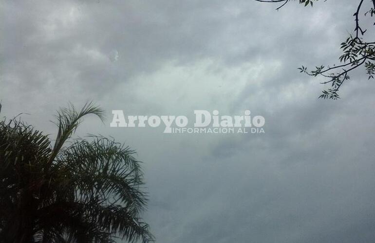 Imagen de Cielo parcialmente nublado después de las lluvias de ayer