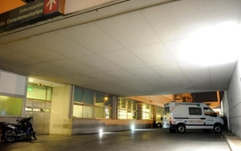 El joven herido ingres&oacute; de madrugada al Heca.