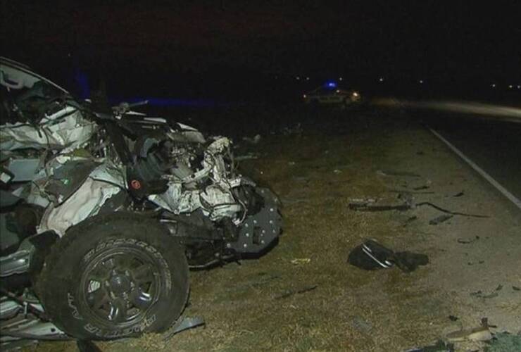 Así quedó la camioneta en la que viajaba la familia de Lanús. Foto: Captura de pantalla TN