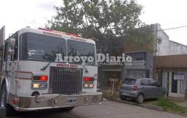 Los bomberos acudieron al lugar con una de las autobombas.