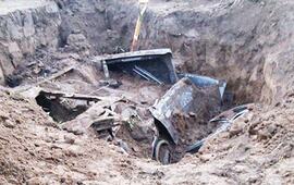 Imagen de Enterr&oacute; el auto con el que atropell&oacute; y mat&oacute;