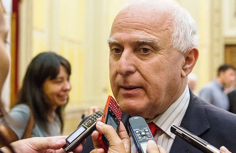 Imagen de Lifschitz convocó a los gremios docentes a una reunión esta tarde