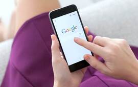 Otra de las medidas de seguridad es activar el borrado del móvil. Foto: Shutterstock