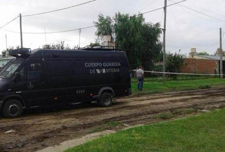 El procedimiento se realizó esta mañana en barrio Horizonte. Foto Twitter @FMsol de Santa Fe