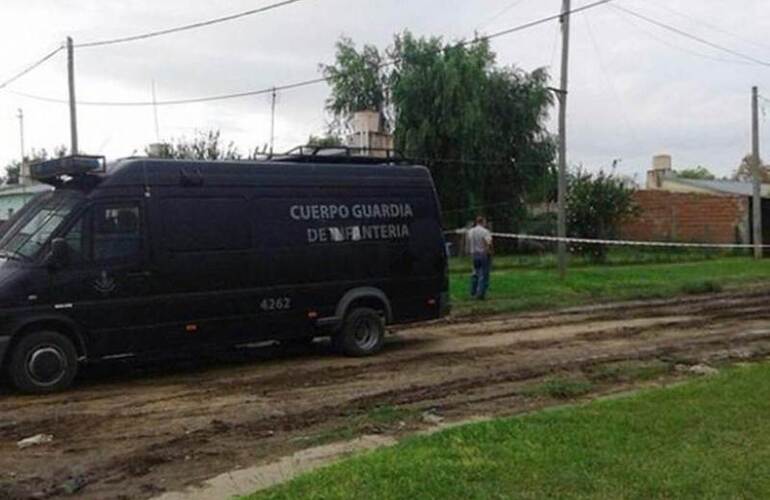 El procedimiento se realizó esta mañana en barrio Horizonte. Foto Twitter @FMsol de Santa Fe