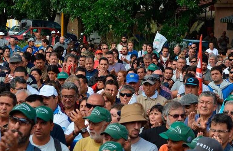 Imagen de Ar Zinc: el gobierno ofreci&oacute; alternativas y se levant&oacute; el paro