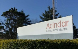 Imagen de Acindar frena la producción y la UOM busca evitar despidos