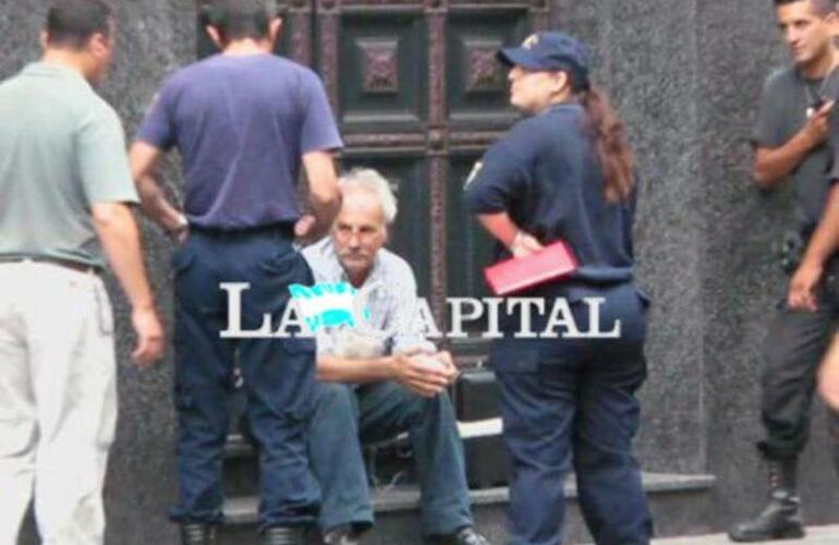 Serbali cuando intentó ingresar a La Capital en 2011.