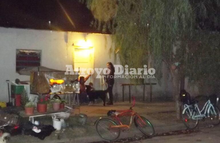 Otro detalle. La puerta de la vivienda de Lezcano estaba entre abierta y esto no fue ningún impedimento para que los ladrones se la lleven.