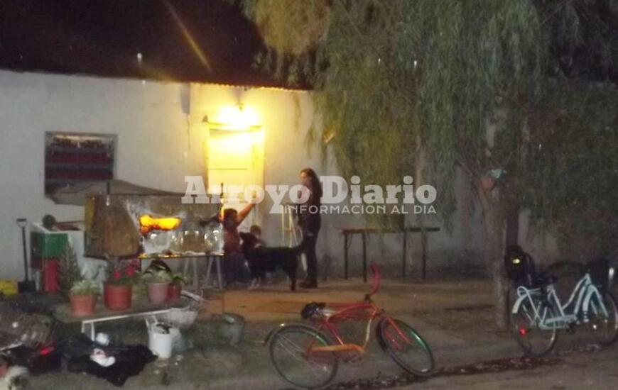 Otro detalle. La puerta de la vivienda de Lezcano estaba entre abierta y esto no fue ning&uacute;n impedimento para que los ladrones se la lleven.