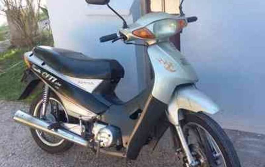 La moto sustra&iacute;da es similar a la de esta imagen. Foto: Imagen Ilustrativa