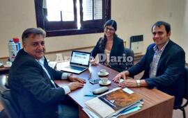 En la foto. Gabriel Oliv&eacute;, Lucrecia D&acute;Alonzo y Marcos Aviano de CESyAC. Foto: Gentileza Florencia D&acute;Alonzo
